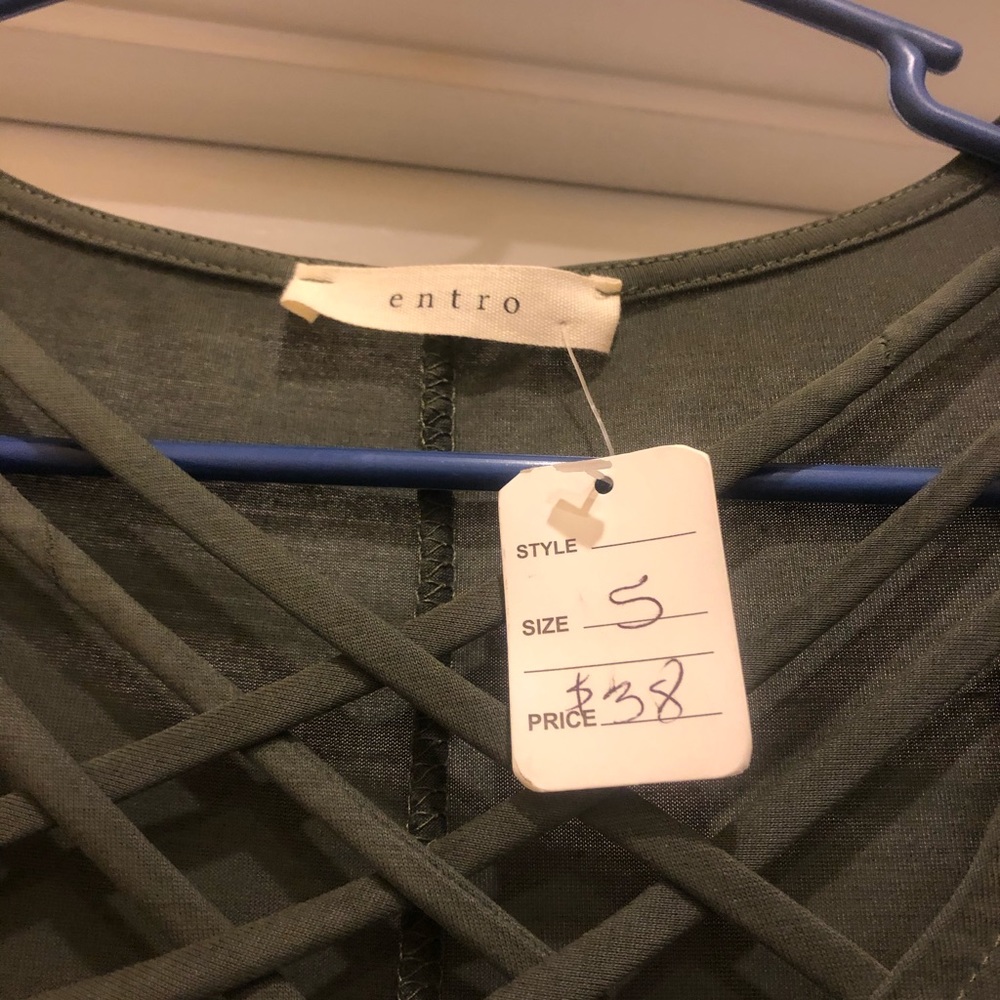 Entro dress NWT - Picture 2 of 2